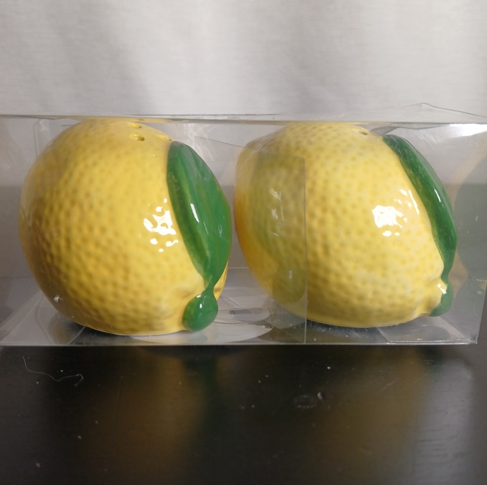 New Set of ceramic Lemon salt and pepper shakers summer Fruit kitchen Farm decor